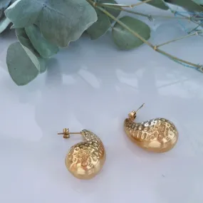 Drops earrings